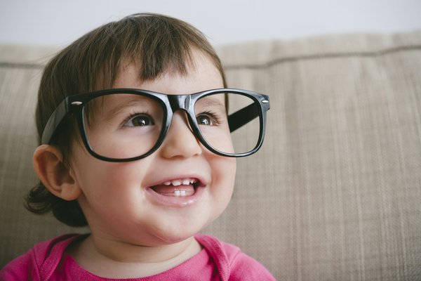 Choisir les meilleures lunettes de vue bébé: conseils et astuces